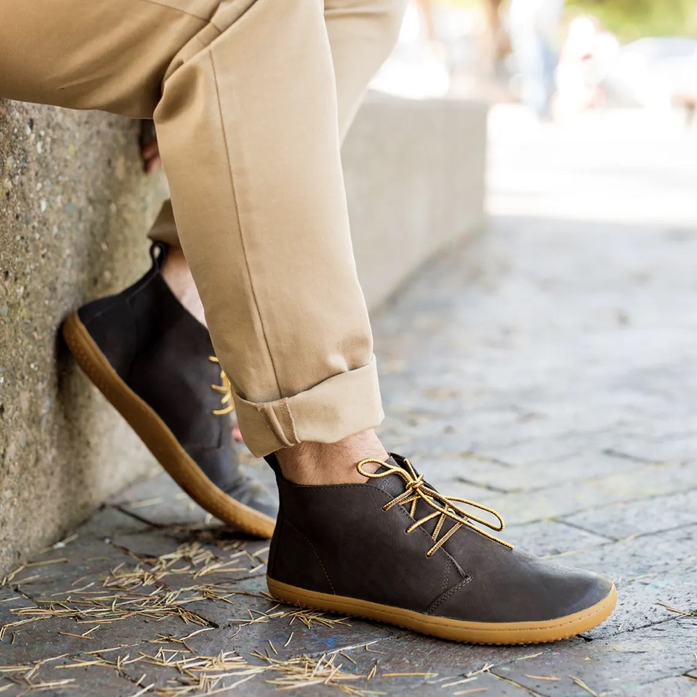 VIVOBAREFOOT Gobi II WH in Dark Brown size 40L